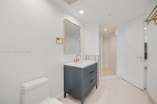 450 Alton Road 906, Miami Beach, FL 33139