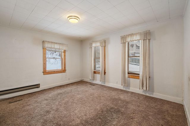 321 Myrtle Street W, Stillwater, MN 55082