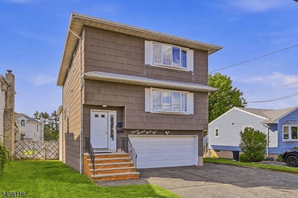 1135 Stonewall Ln, Secaucus Town, NJ 07094 — exterior