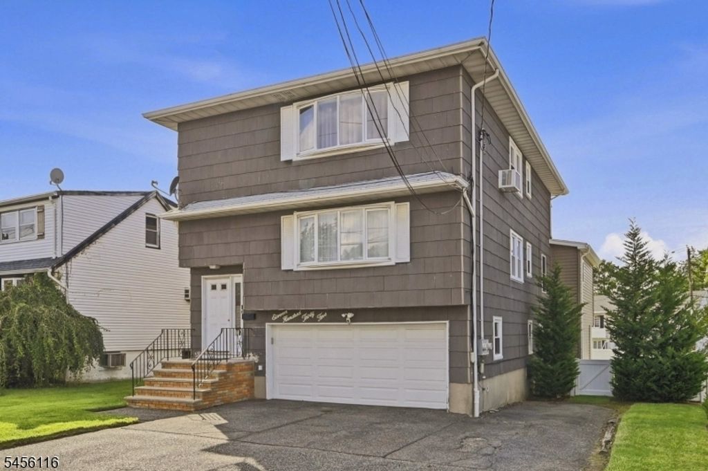 1135 Stonewall Ln, Secaucus Town, NJ 07094 — photo 2