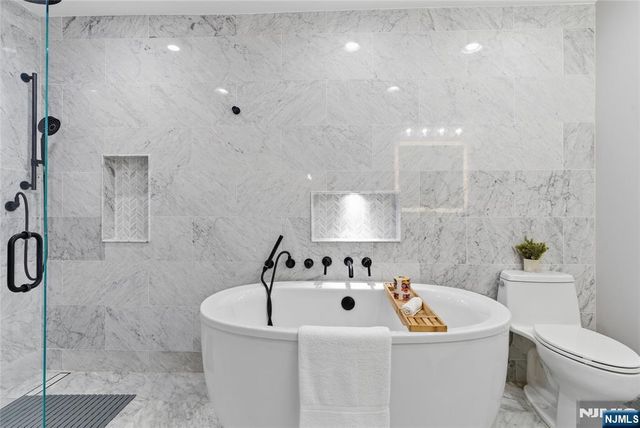 26 Ave At Port Imperial 417, West New York, NJ 07093