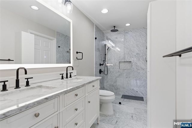 26 Ave At Port Imperial 417, West New York, NJ 07093