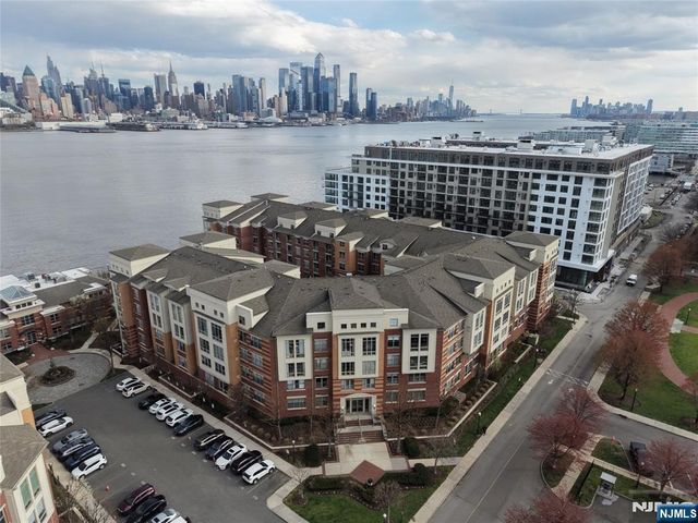 26 Ave At Port Imperial 417, West New York, NJ 07093