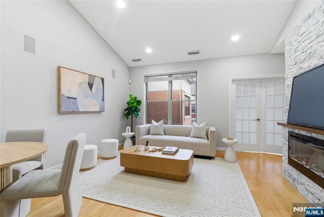 26 Ave At Port Imperial 417, West New York, NJ 07093