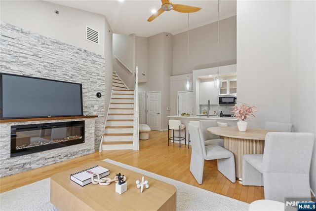 26 Ave At Port Imperial 417, West New York, NJ 07093