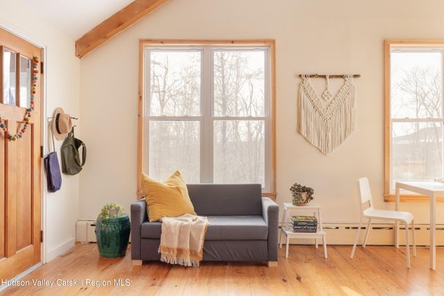 640 Red Hill Knolls Road, Grahamsville, NY 12740