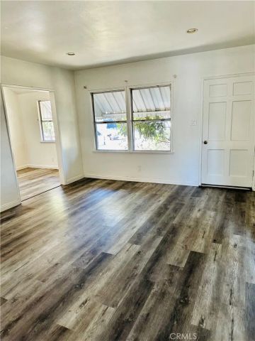 6852 Aura Avenue, Reseda, CA 91335