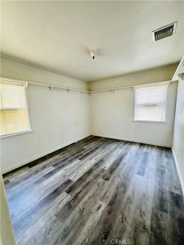 6852 Aura Avenue, Reseda, CA 91335