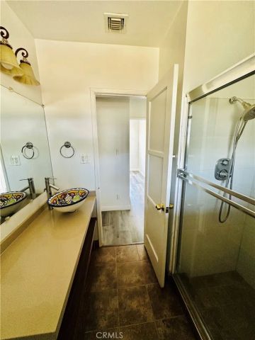 6852 Aura Avenue, Reseda, CA 91335