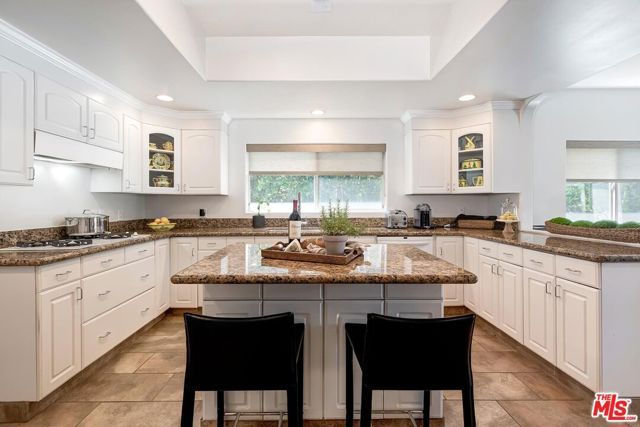 453 N Alfred Street, Los Angeles, CA 90048