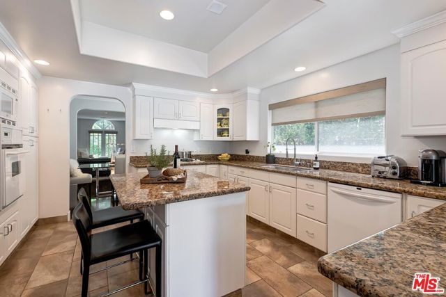 453 N Alfred Street, Los Angeles, CA 90048