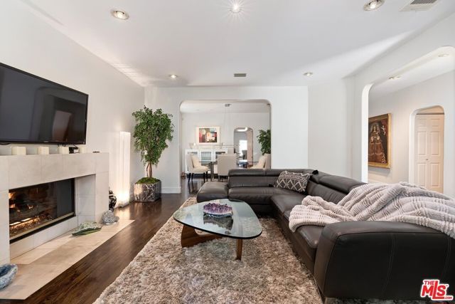 453 N Alfred Street, Los Angeles, CA 90048