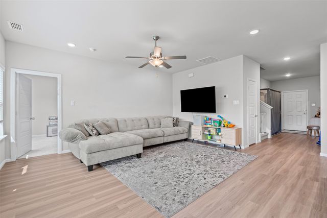 1206 Fox Chase Drive, Mansfield, TX 76063
