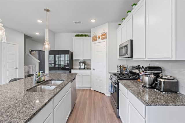 1206 Fox Chase Drive, Mansfield, TX 76063