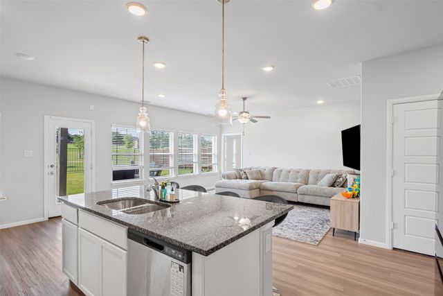1206 Fox Chase Drive, Mansfield, TX 76063