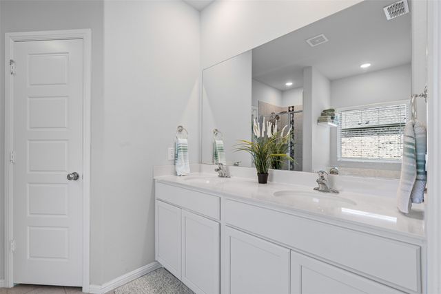 1206 Fox Chase Drive, Mansfield, TX 76063