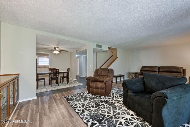 319 GREENCASTLE Road 58, Jacksonville, FL 32225