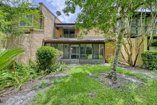 319 GREENCASTLE Road 58, Jacksonville, FL 32225