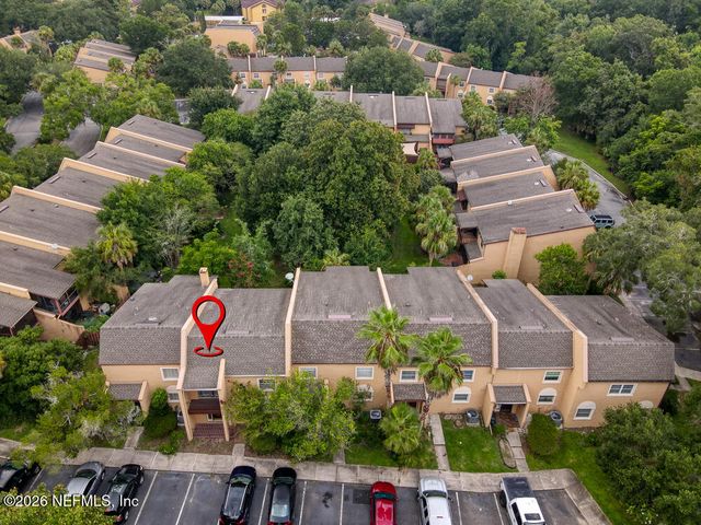 319 GREENCASTLE Road 58, Jacksonville, FL 32225