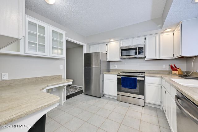 319 GREENCASTLE Road 58, Jacksonville, FL 32225