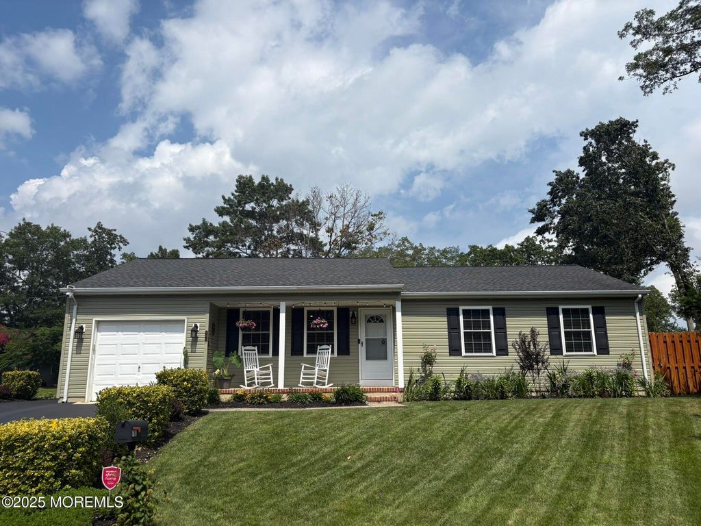 650 Chelsea Street, Forked River, NJ 08731