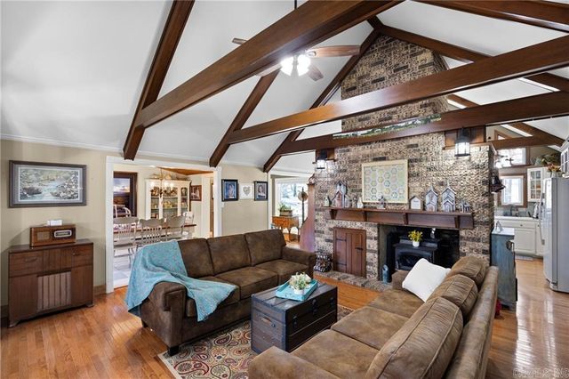 210 Hilltop Drive, Russellville, AR 72802