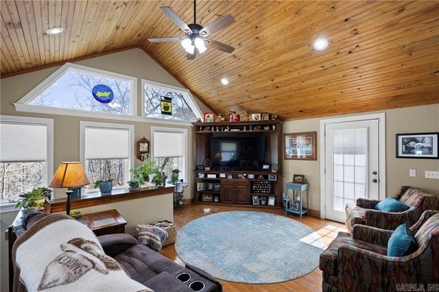 210 Hilltop Drive, Russellville, AR 72802