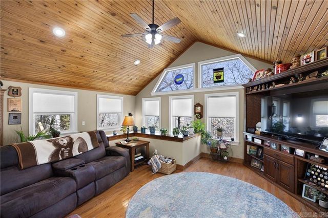 210 Hilltop Drive, Russellville, AR 72802