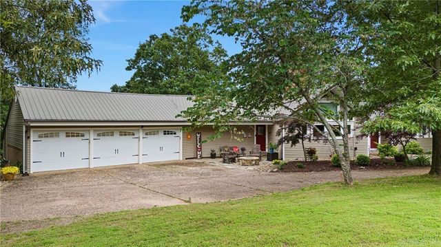 210 Hilltop Drive, Russellville, AR 72802