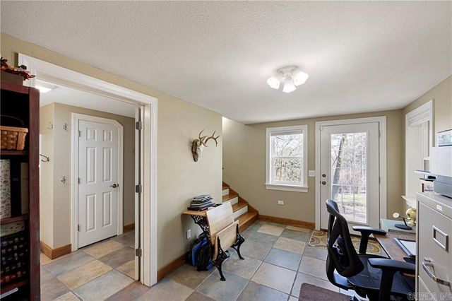 210 Hilltop Drive, Russellville, AR 72802