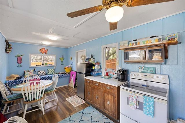 210 Hilltop Drive, Russellville, AR 72802