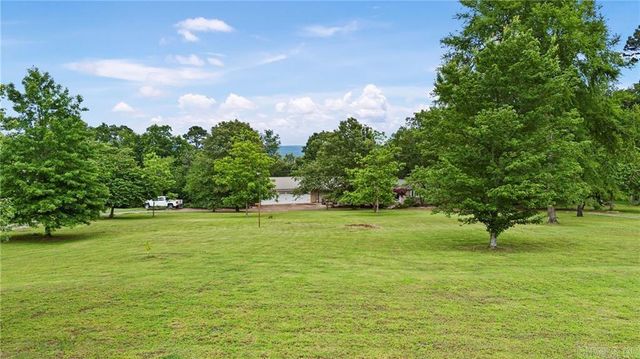 210 Hilltop Drive, Russellville, AR 72802