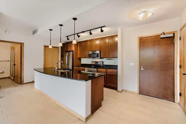 4730 Park Commons Drive 218, Saint Louis Park, MN 55416