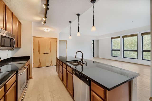4730 Park Commons Drive 218, Saint Louis Park, MN 55416