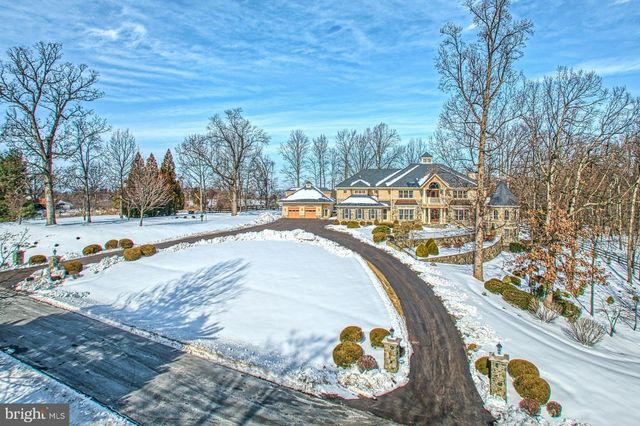 40436 BEACON HILL DR, Leesburg, VA 20176