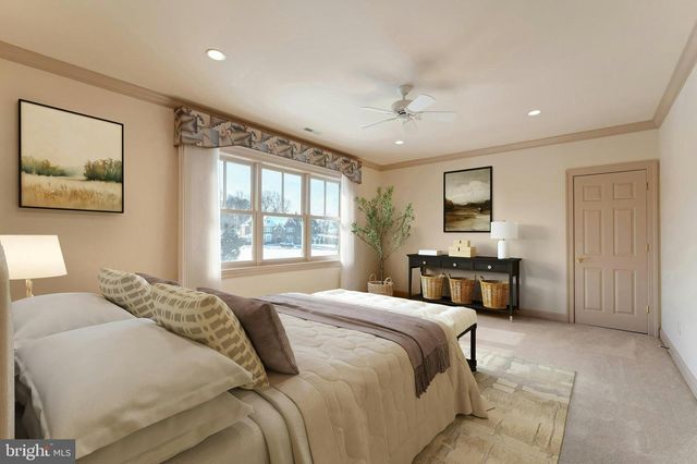 40436 BEACON HILL DR, Leesburg, VA 20176