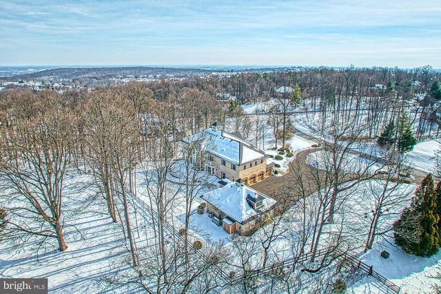 40436 BEACON HILL DR, Leesburg, VA 20176