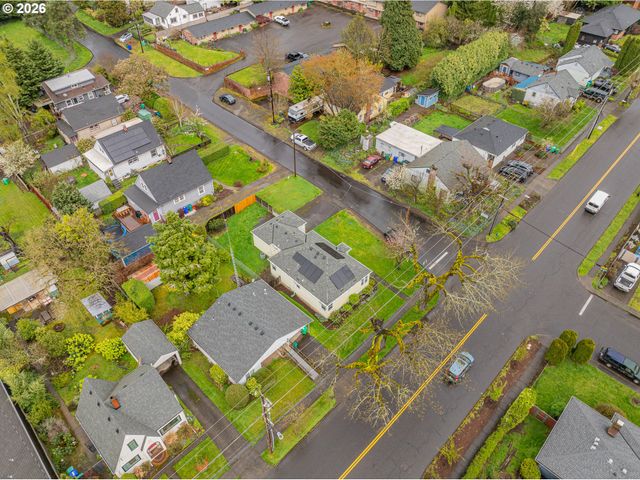 3337 Se HARRISON St, Milwaukie, OR 97222