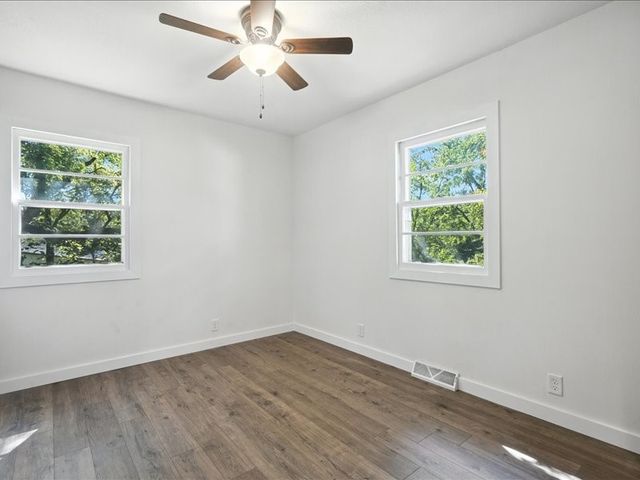 705 South St, Brandon, IA 52210