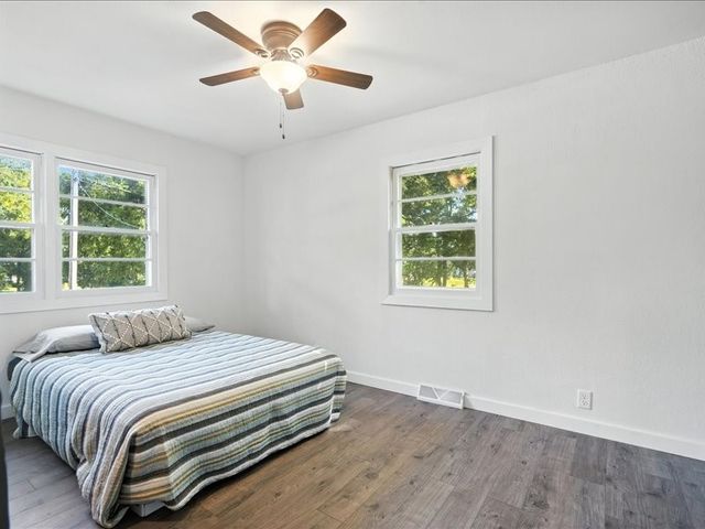 705 South St, Brandon, IA 52210