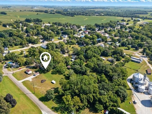 705 South St, Brandon, IA 52210