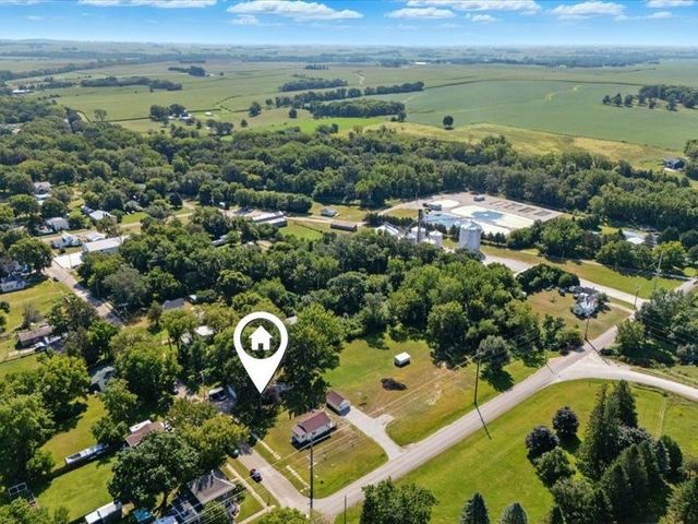 705 South St, Brandon, IA 52210