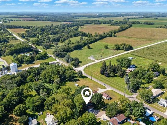 705 South St, Brandon, IA 52210