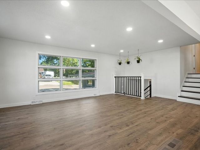 705 South St, Brandon, IA 52210