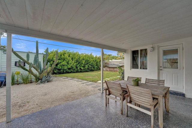 180 NW 48th Court, Oakland Park, FL 33309