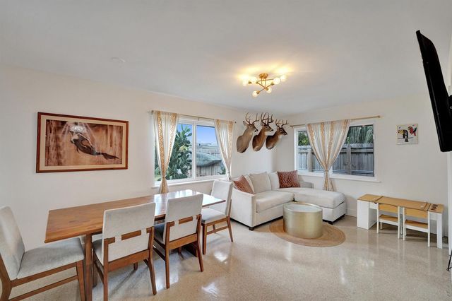 180 NW 48th Court, Oakland Park, FL 33309