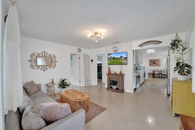 180 NW 48th Court, Oakland Park, FL 33309