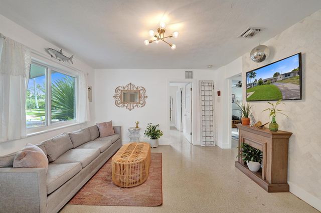 180 NW 48th Court, Oakland Park, FL 33309