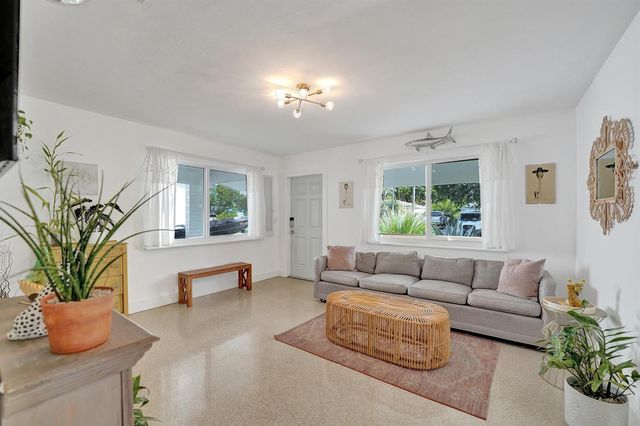 180 NW 48th Court, Oakland Park, FL 33309
