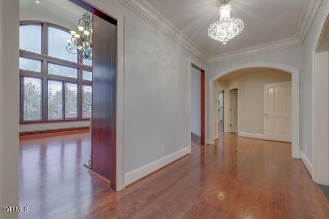 517 Douglas Drive, Johnson City, TN 37604